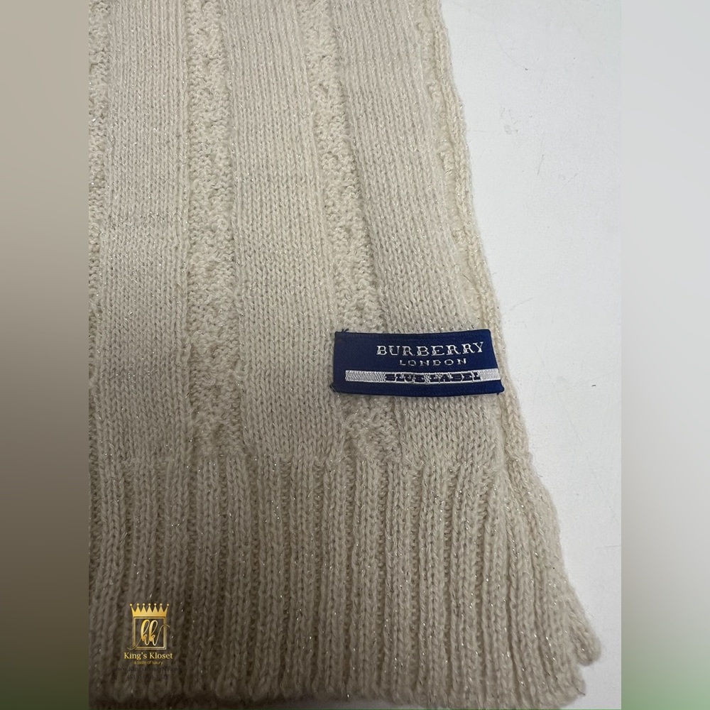 Burberry Scarf And Hat Set View 5